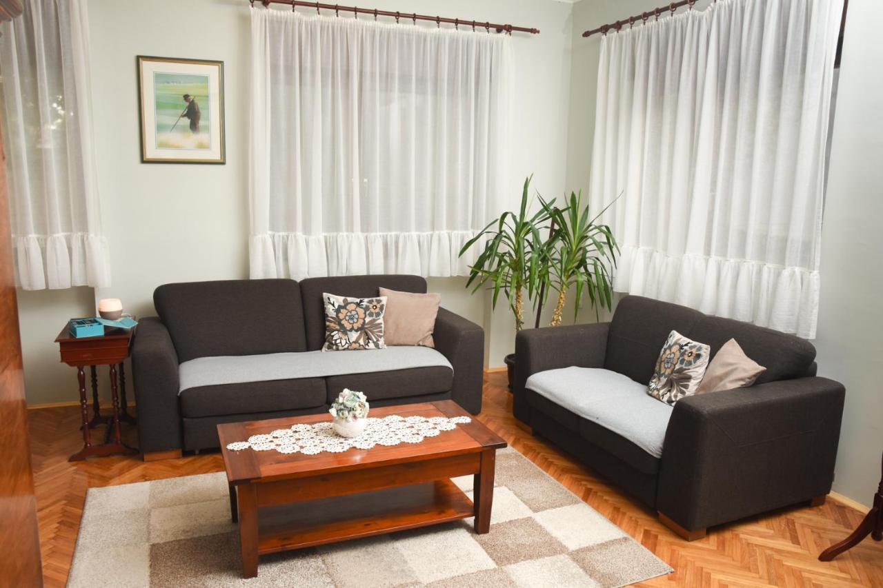 Apartman Woolf Senta Bagian luar foto