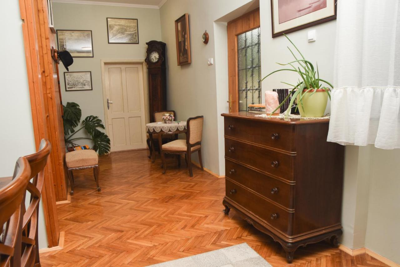 Apartman Woolf Senta Bagian luar foto